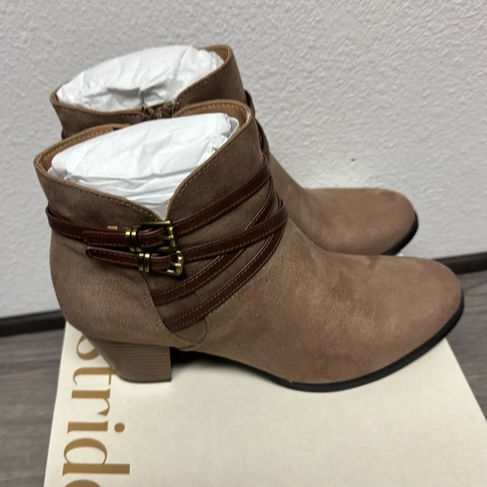 LifeStride Jezebel Bootie (WIDE) - Picture 5 of 10